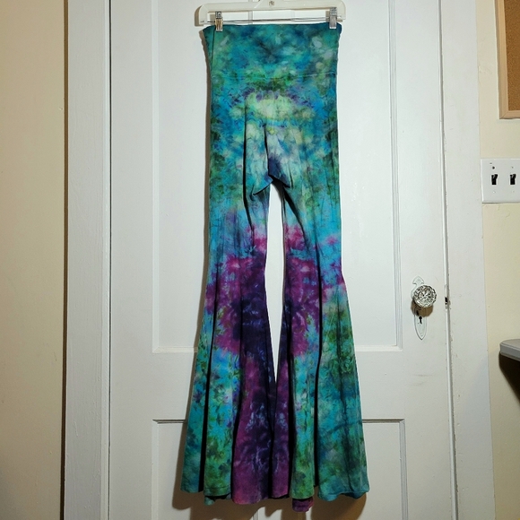 Gratefully Threaded x The Tying Alchemist Mermaid Bells - Picture 2 of 4